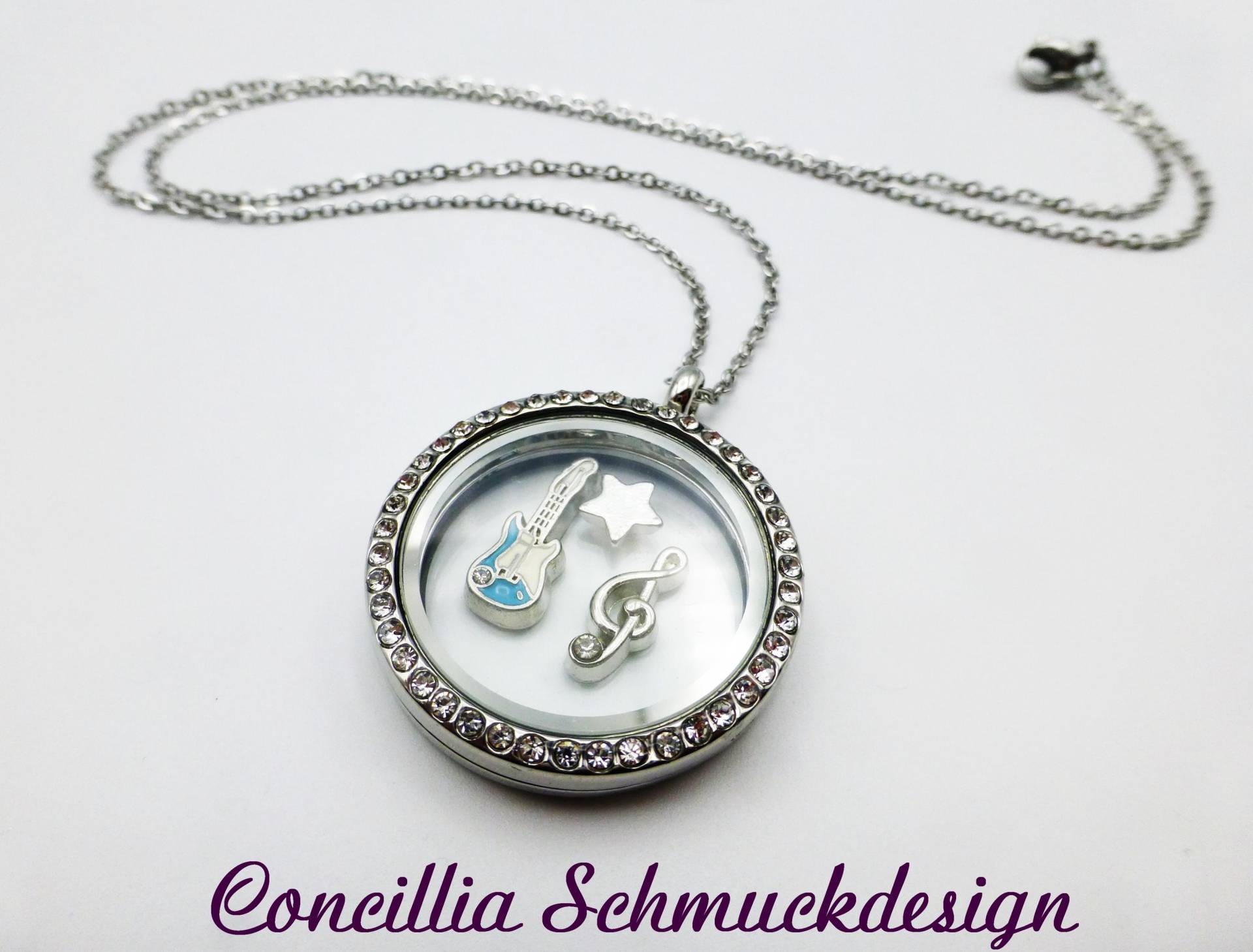 Medaillon Kette Aufklappbar Gitarre Musik Notenschlüssel Stern Glas Glitzer von concilliadesign