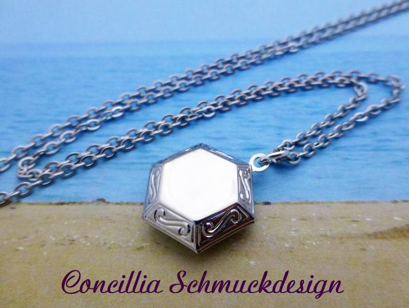 Mini Medaillon Sechseck Aufklappbar von concilliadesign