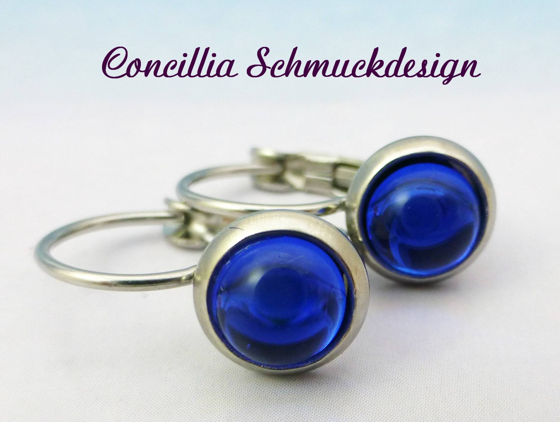 Ohrringe Klein Tiefblau Edelstahl von concilliadesign