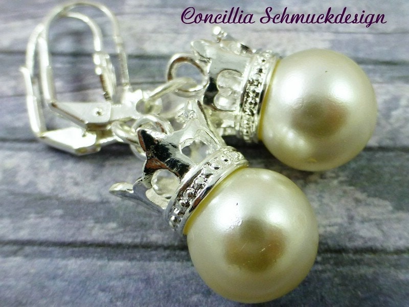 Ohrringe Perle Weiß Krone von concilliadesign