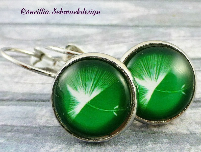 Ohrringe Pusteblume Auf Grün von concilliadesign