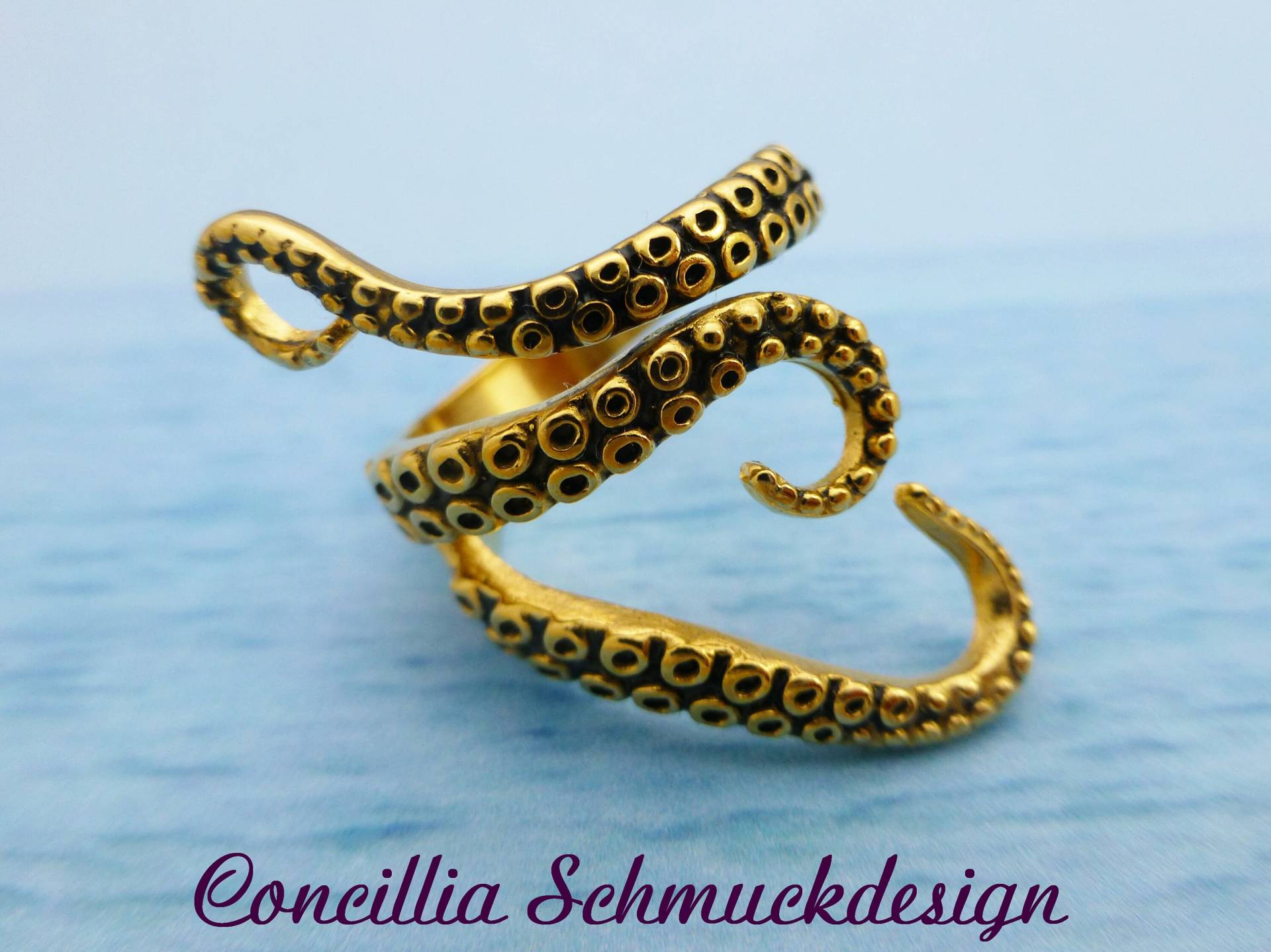 Ring Octopus Edelstahl Goldfarben von concilliadesign