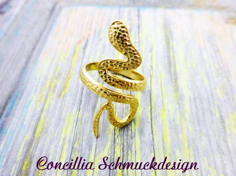 Ring Schlange Edelstahl Goldfarben von concilliadesign