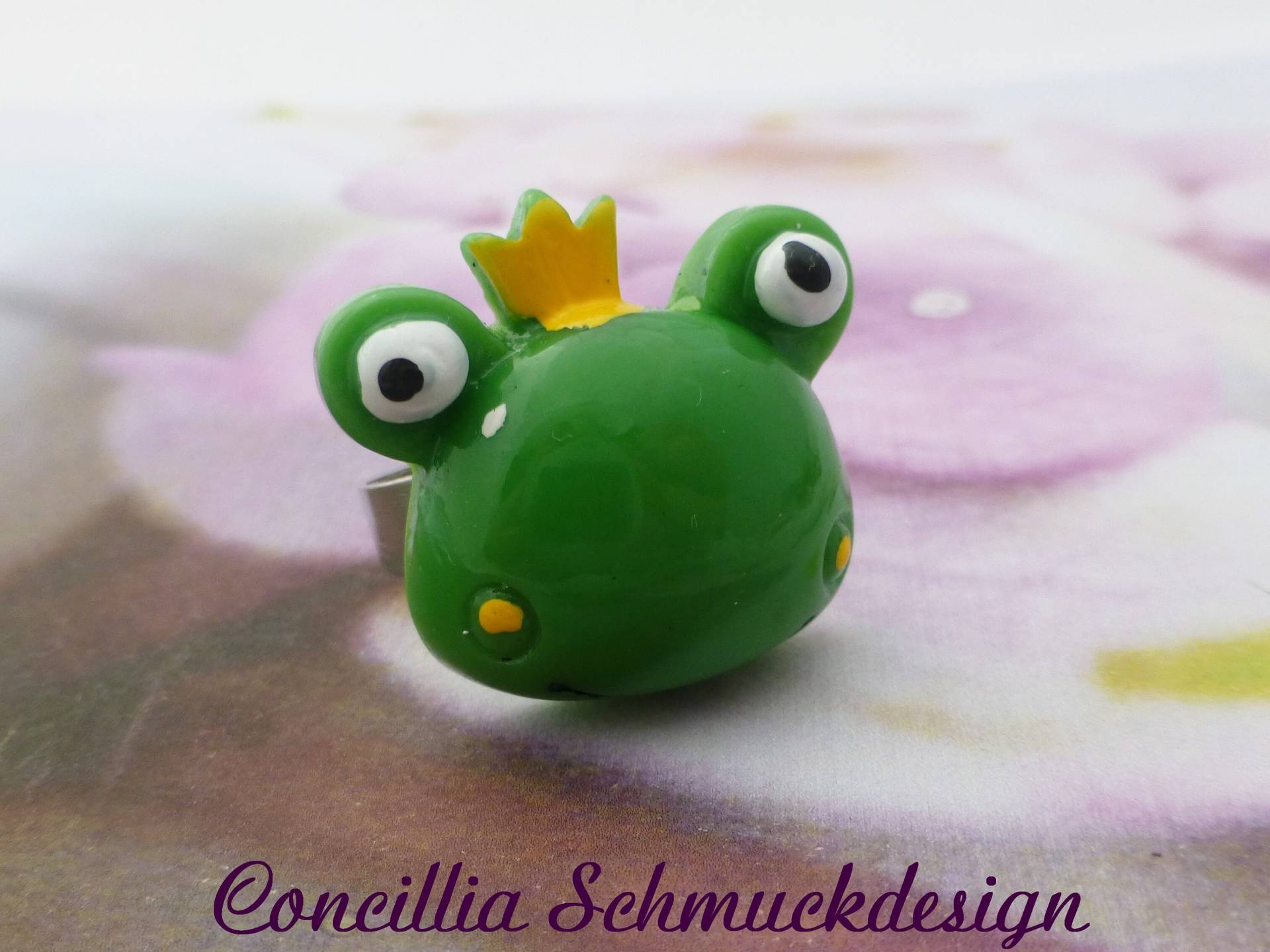 Ring Verstellbar Frosch Mit Krone von concilliadesign