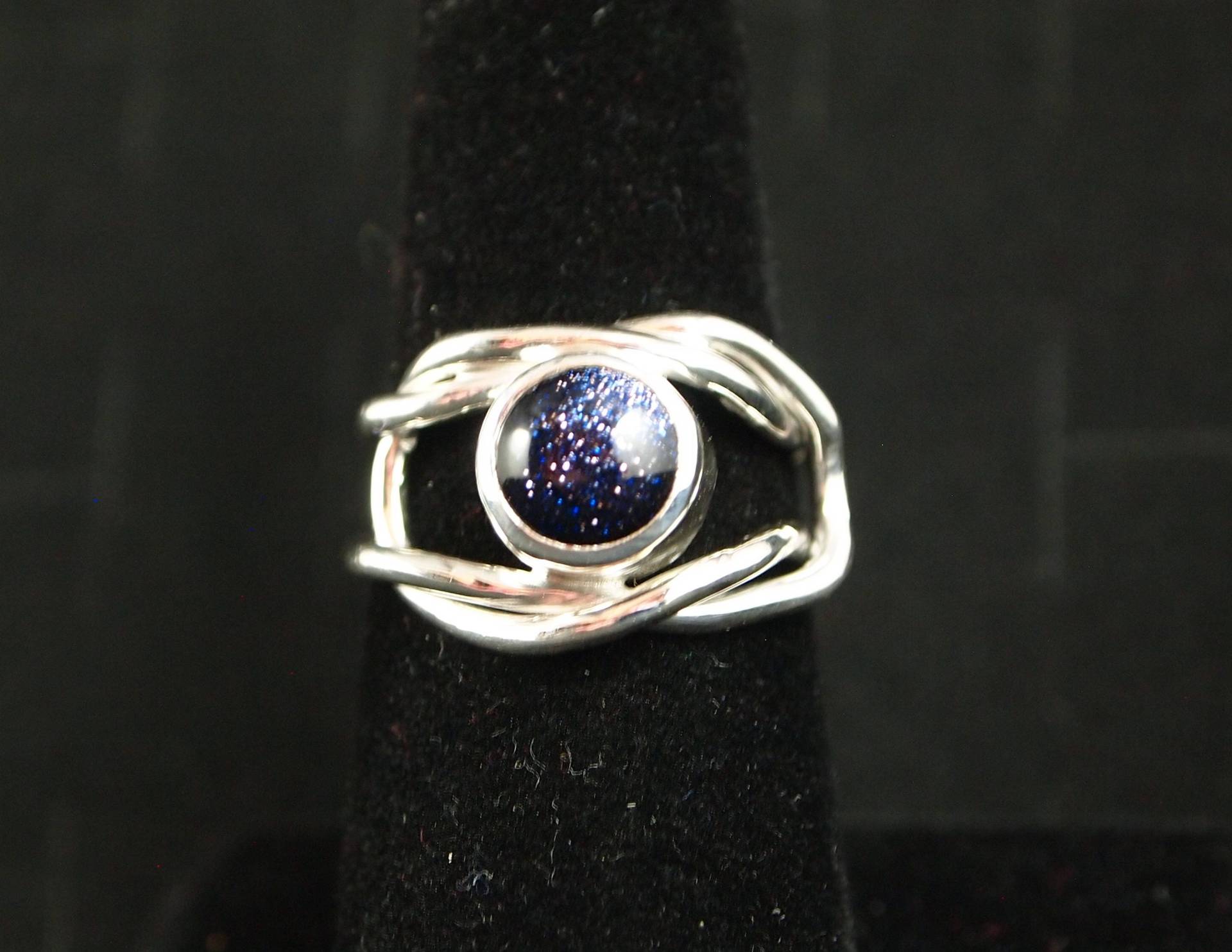 Blau Goldfluss Knoten Ring Größe 7 1/2 in Sterling Silber Blau Goldfluss Knoten Ring Größe 7 1/2 in Sterling Silber von connieryan123
