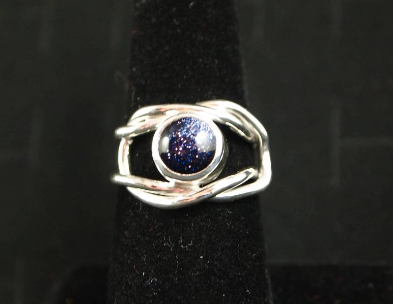 Blau Goldfluss Knoten Ring Größe 7 1/2 in Sterling Silber Blau Goldfluss Knoten Ring Größe 7 1/2 in Sterling Silber von connieryan123