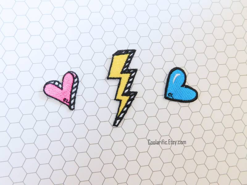 Heart & Lightning Bolt Sticker Patch Gestickte Applikation von coolarific