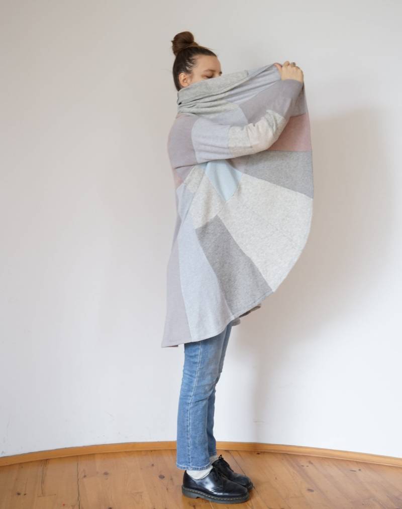 Grau Und Pfirsich Upcycled Kaschmir Pullover Coolawoola von coolawoola