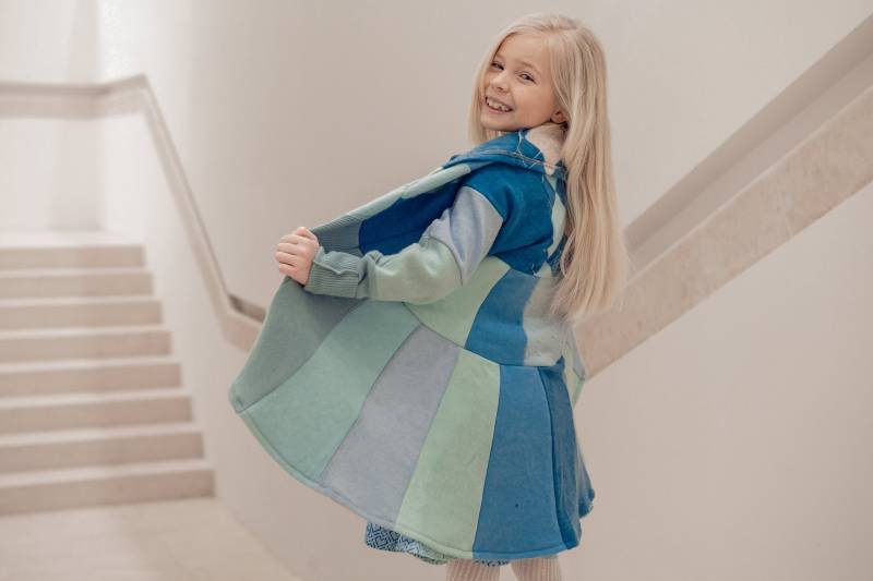 Kinder Blau Kaschmir Cardigan Upcycled Reine Wolle Lustiger Pullover Kostenloser Versand von coolawoola