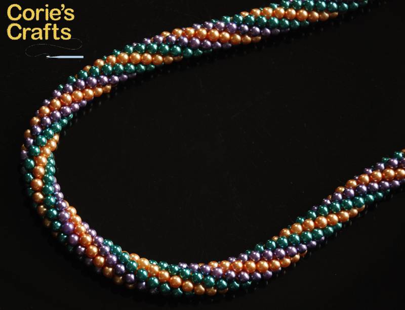 Fasching Karneval Perlen Halskette, Handgemachte Fatkarton Schmuckset, Armband, Ohrringe, Grün, Lila Und Gold Schmuck von coriescrafts