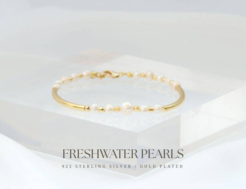 Hochwertiges Süßwasserperlen Armband - Vergoldetes Rohr & Silberperlen Eleganter, Handgefertigter Schmuck Perfektes Geschenk von correlladesign