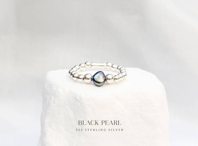 Schwarzer Perlenring 3 Mm - Stretchring Aus 925 Sterling Silber Handgemachter Minimalist Schmuck von correlladesign