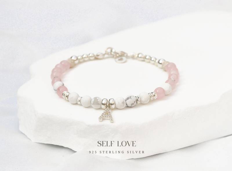 Selbstliebe Armband - Rosenquarz Und Howlith Mit Initiale 925 Silber & Zirkonia Charm Personalisiertes Geschenk Für Frauen von correlladesign