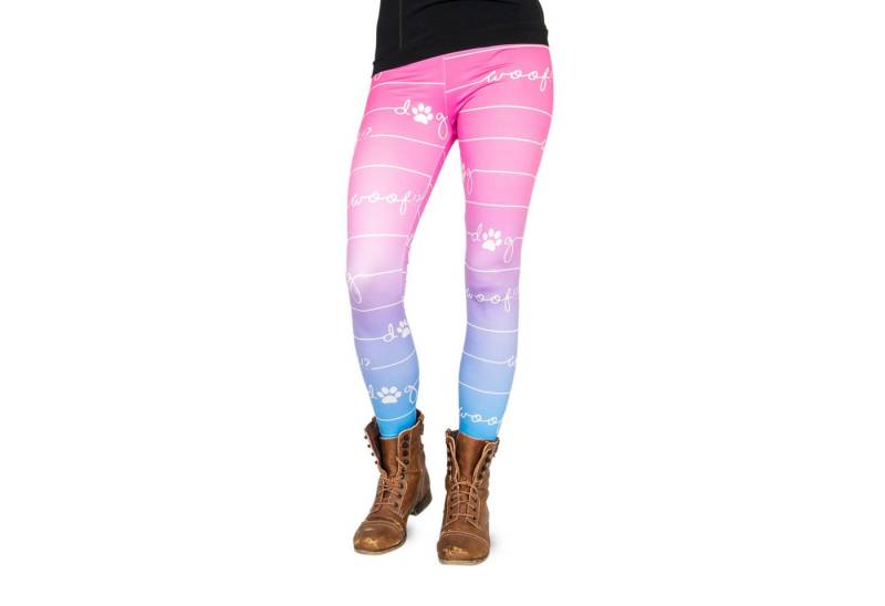 cosey Leggings Motiv-Leggings (Einheitsgröße) - Design Woof Woof (auffällige Motiv-Prints • figurbetonte Passform • schnelltrocknend, Einzelartikel) Design Woof Woof von cosey