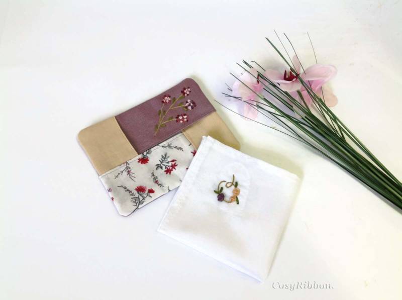 Taschentuch Etui Bestickter Taschentuchhalter Aus Baumwolle Taschentuch Etui Bestickter Taschentuchhalter Aus Baumwolle von cosyribbon