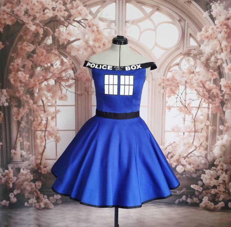 Kleid "Police Box" Kleid "Police Box" von couture4costumes