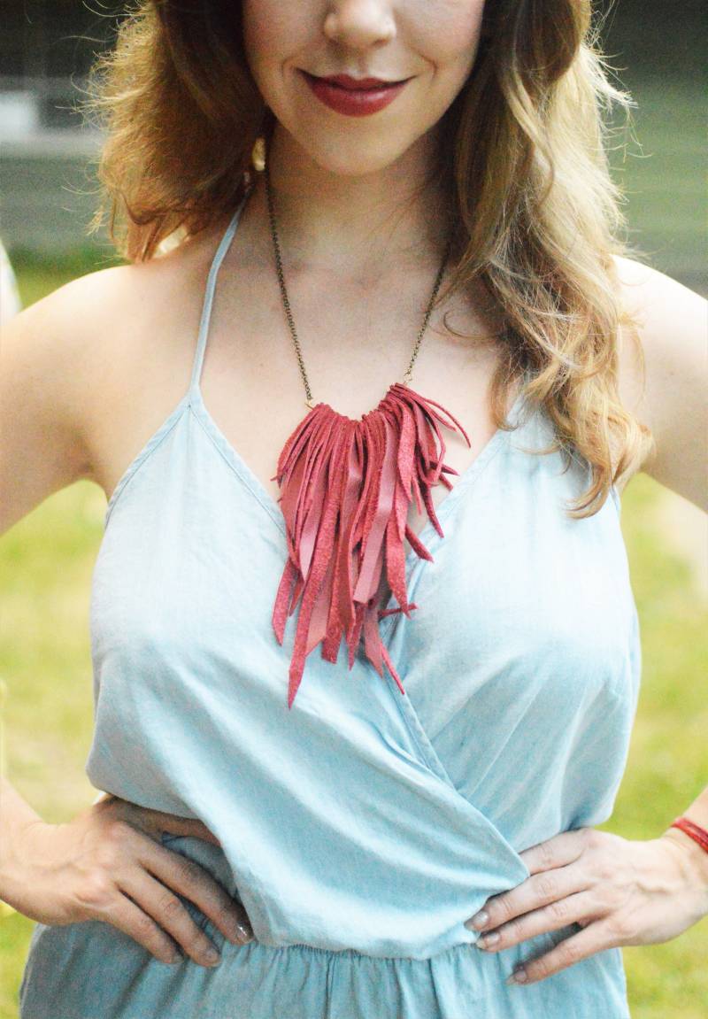 Fransen Leder Boho Kette, Weicher Lederschmuck, An Kette Handgemachte Und Handgefertigte Halskette von coyotepistoljewelry