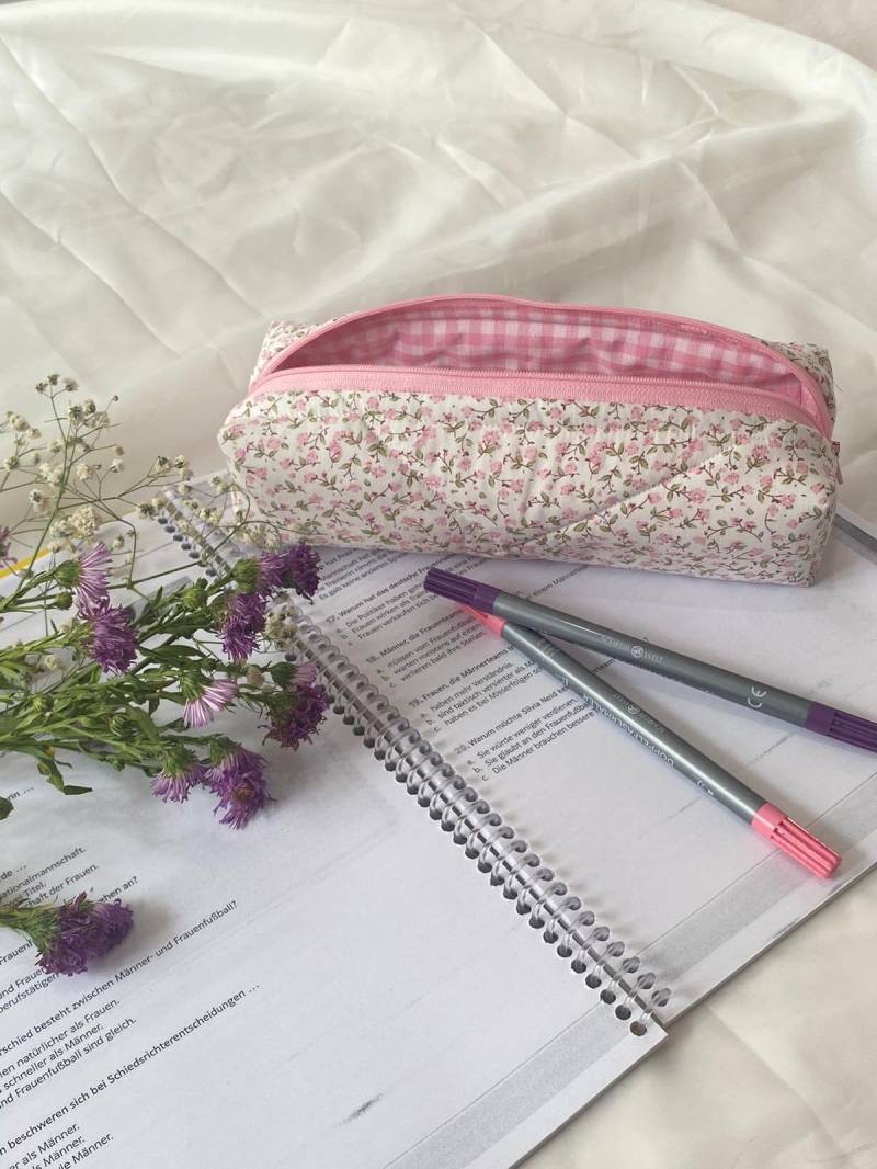 Pink Floral Pencil Case - Cute Best Friends Gift - Pouch Pink Floral Pencil Case - Cute Best Friends Gift - Pouch von cozythingshoppu