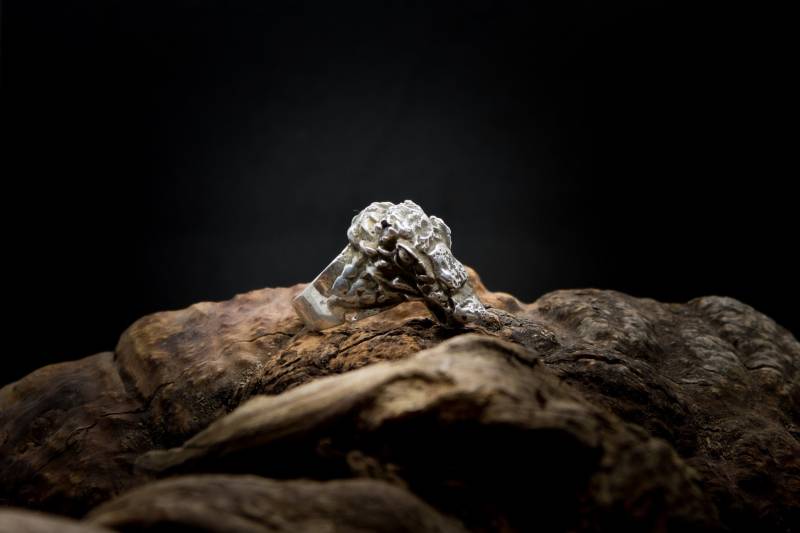Ring Aus Massivem 999 Feinsilber Wolf // Witcher - Größe 61 Us 9 1/2 von craft4passion