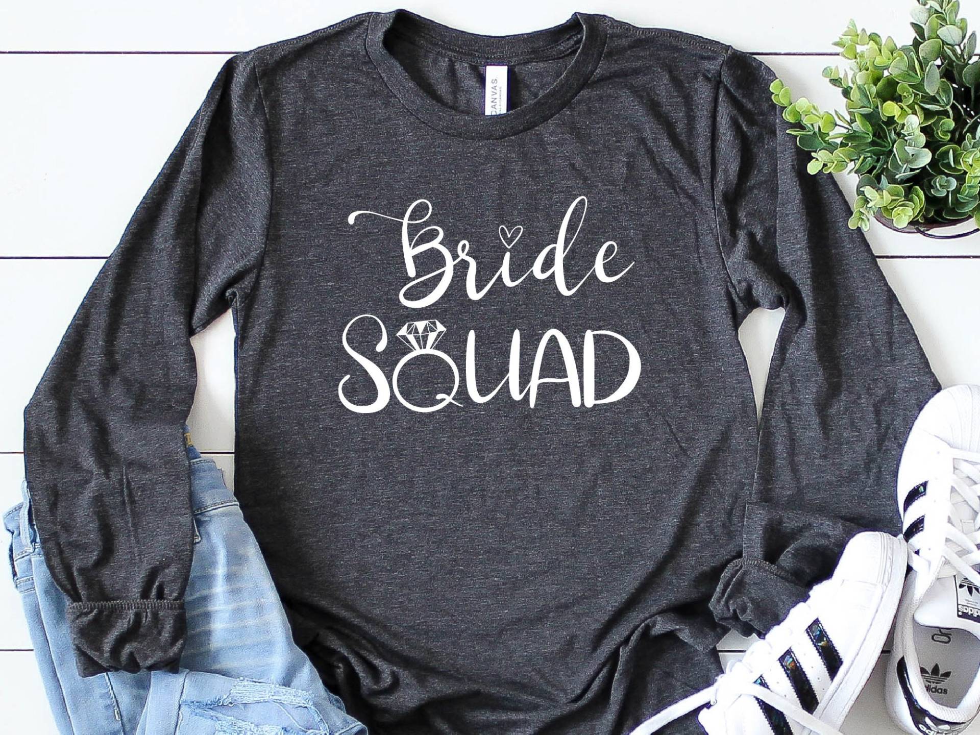 Bride Squad Langarm Shirt, Junggesellinnenabschied Bachelorette Shirts, Brautjungfer Brautparty Shirt von craftgatedesign