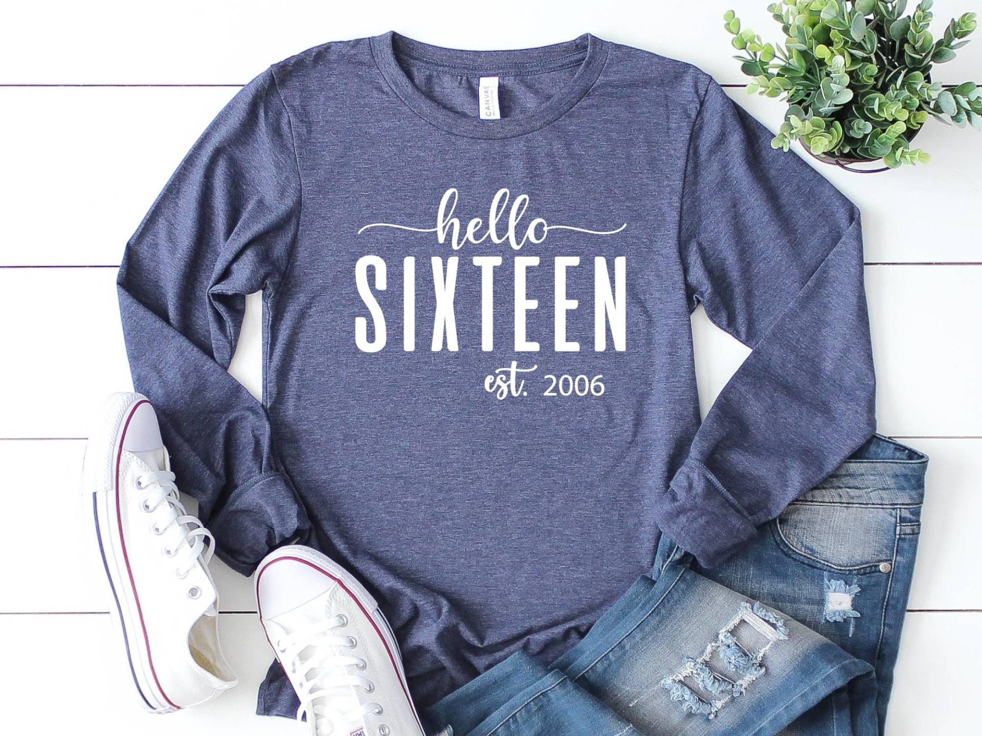 Hello Sixteen Langarmshirt, 16. Geburtstag, Sechzehn Jahre Alt, Geburtstagsgeschenk, Sechzehnter von craftgatedesign