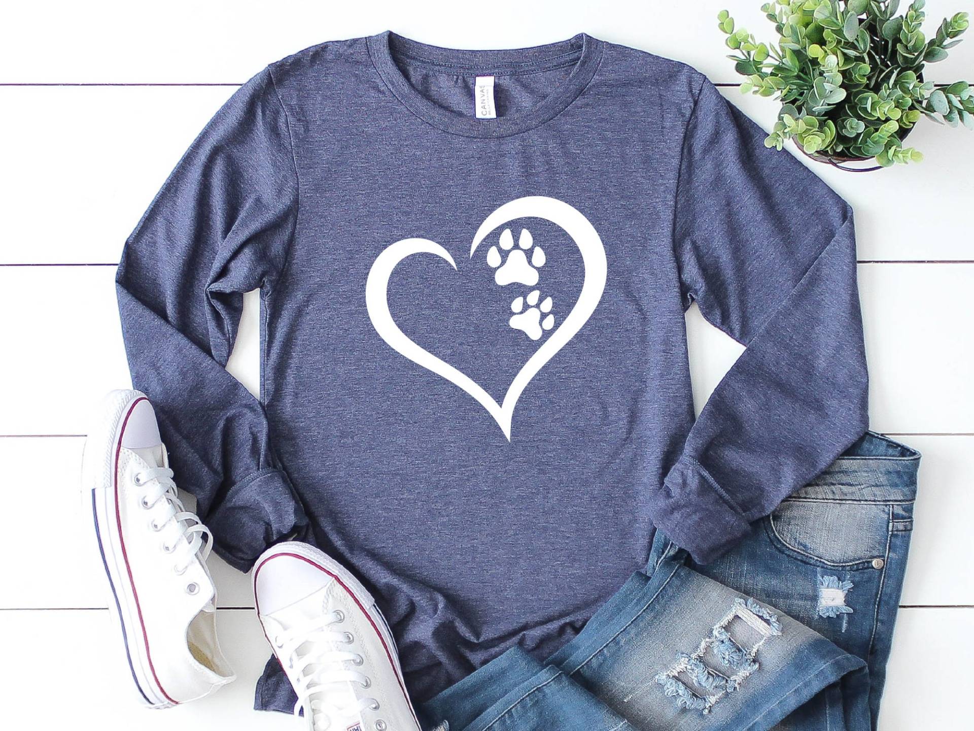 Hundeliebhaber Langarm Shirt, Pfoten Herz Tierliebhaber Geschenk, Shirt Für, Geschenk Für Haustierbesitzer, Hund Katzenliebhaber von craftgatedesign