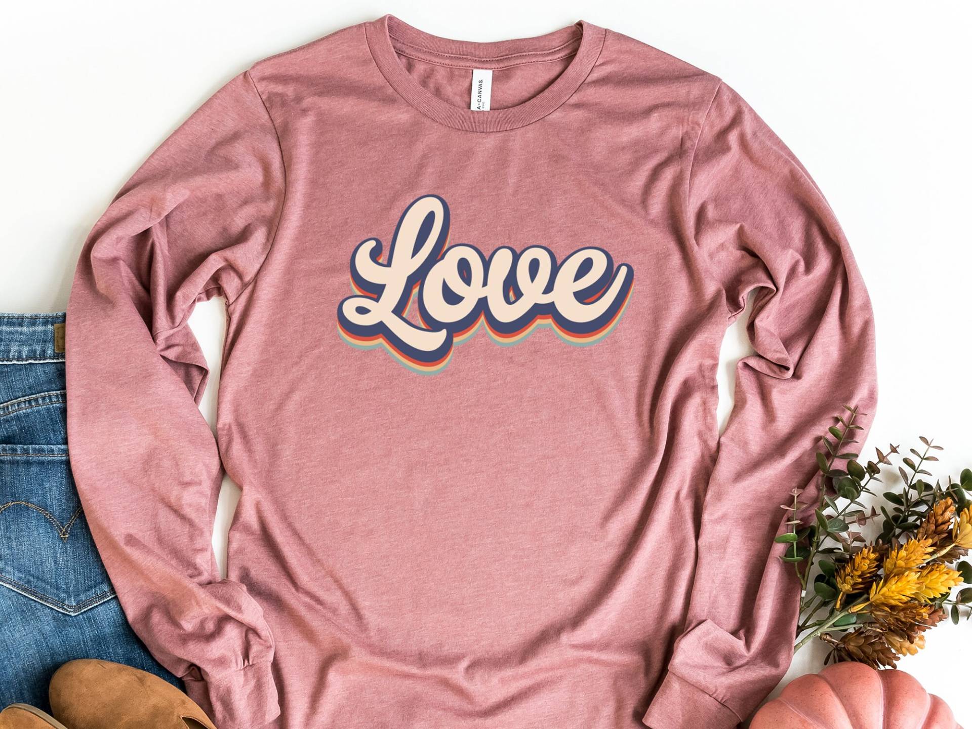 Love Retro Langarm Shirt, Süßes Valentinstag Geschenk Für Sie, Freundin, T-Shirt von craftgatedesign