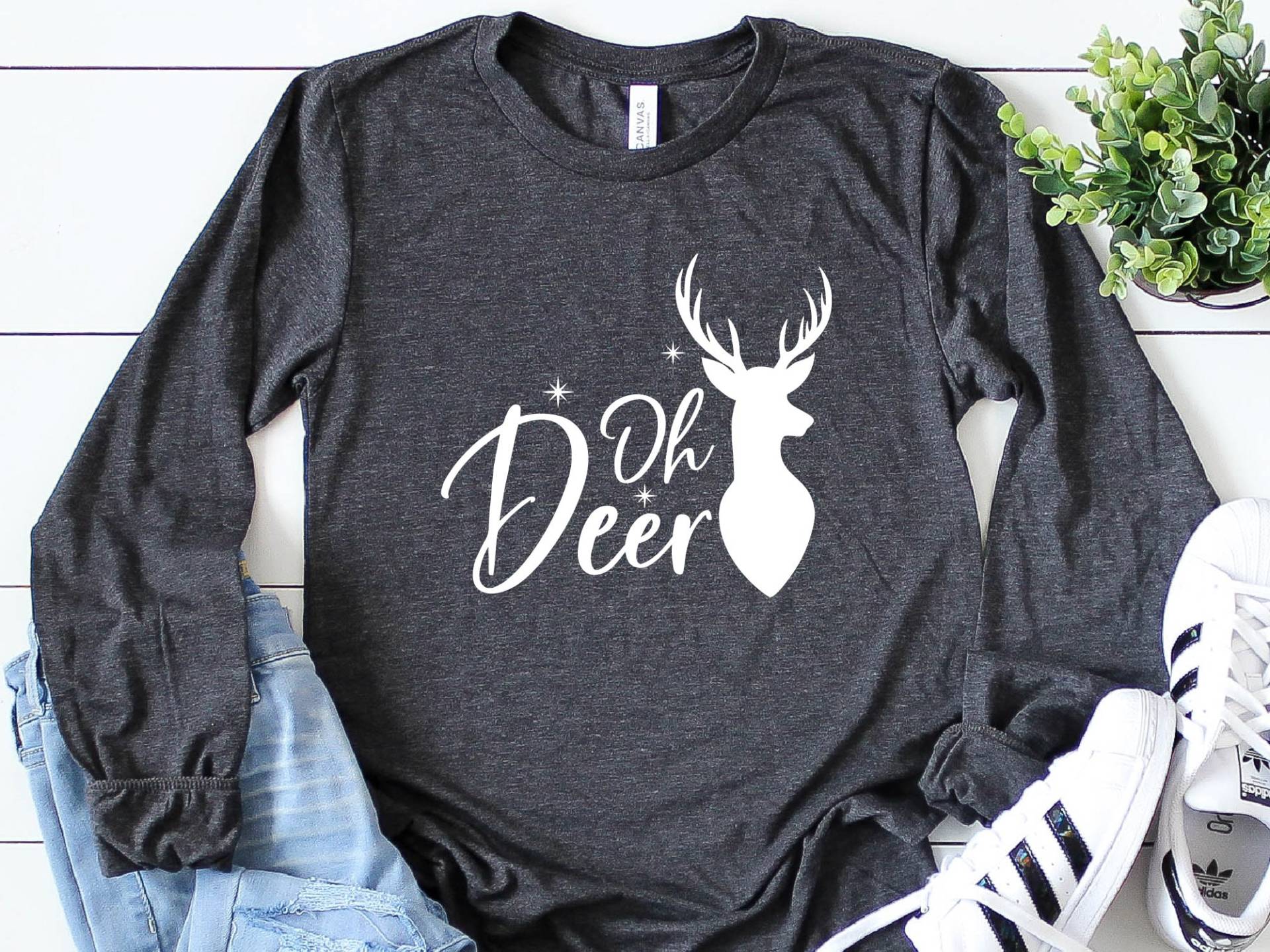 Oh Deer Langarm Shirt, Weihnachts Hirsch T-Shirt, Weihnachtsgeschenk, Weihnachten Shirt von craftgatedesign