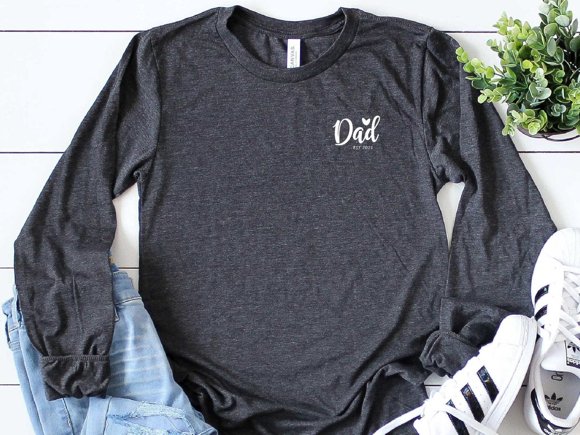 Papa Est Langarmshirt, Neues Shirt, Geschenk Für Papa, Sweatshirt, Benutzerdefinierte Vatertagshemd, Vatertagsgeschenk, Shirt von craftgatedesign