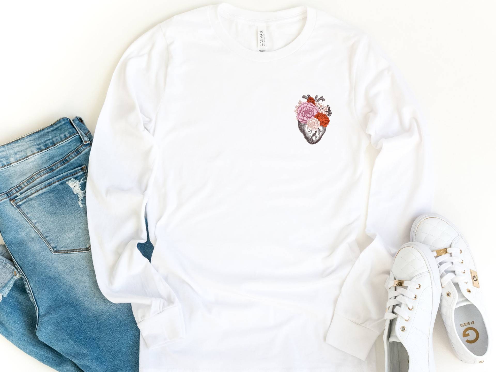 Taschen Herz Langarm Shirt, Anatomichal Blumen Floral Human Heart Shirt von craftgatedesign