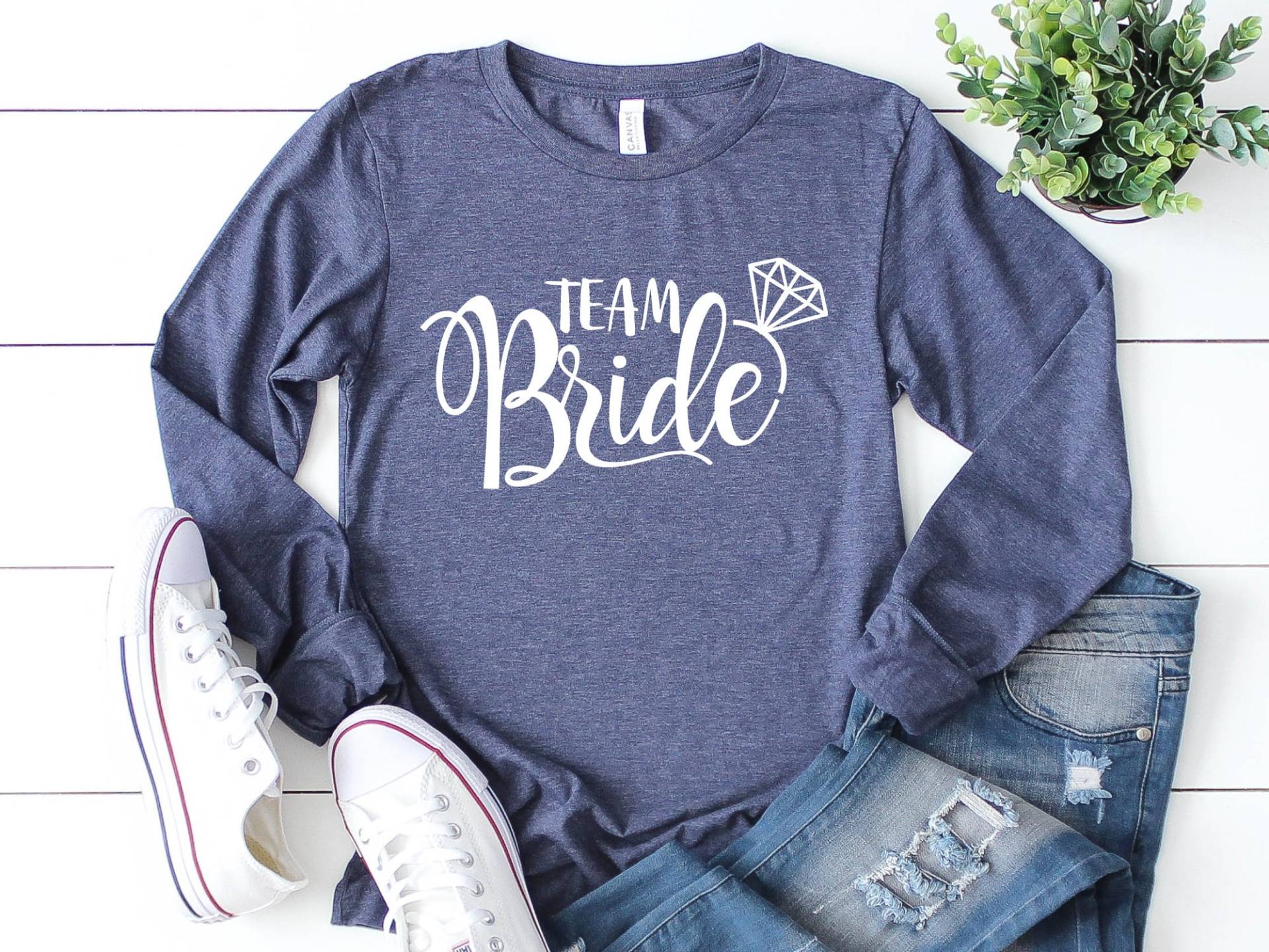 Team Braut Langarm Shirt, Junggesellinnenabschied, Brautjungfer Junggesellenabschied Party Squad Bride Tribe von craftgatedesign