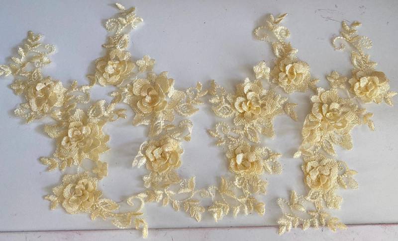 Champagner Creme 3D Florale Spitze Applikation - Besticktes Spitzenmotiv | 4 Stück Champagner Creme 3D Florale Spitze Applikation - Besticktes Spitzenmotiv | 4 Stück von craftuneed