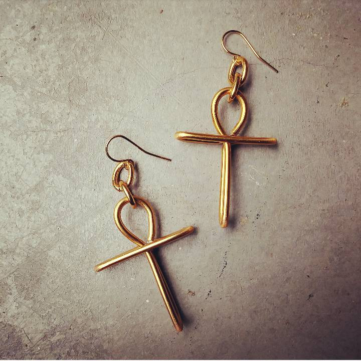 Mini Ankh Ohrringe in Gold Oder Silber Ton Mini Ankh Ohrringe in Gold Oder Silber Ton von crazyfunkystuff