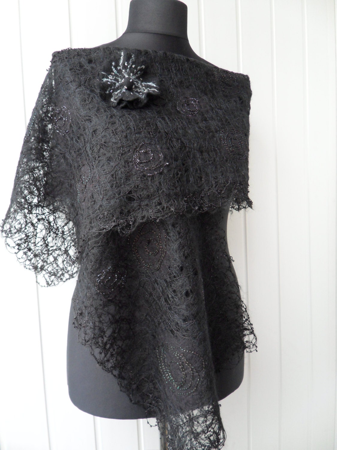 Schwarzer Spitzenschal Spitze Cover Up Hochzeit Abendschal Schal Stola Boho Brautjungfern Schwarz Schwarzer Spitzenschal Spitze Cover Up Hochzeit Abendschal Schal Stola Boho Brautjungfern Schwarz von crazywoolLT