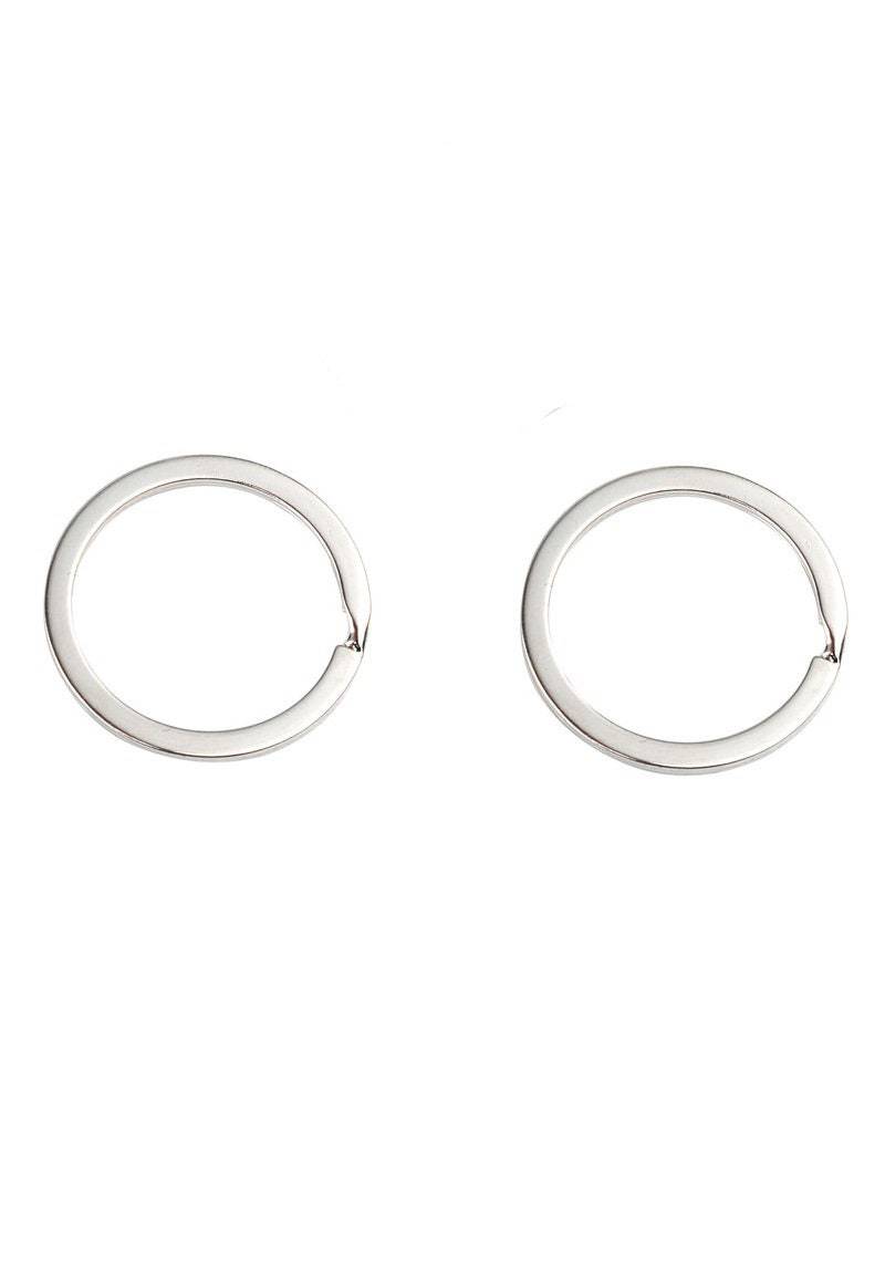 2 Ringe Trägt Silber Metallschlüssel 2 Ringe Trägt Silber Metallschlüssel von creaellelaboutique