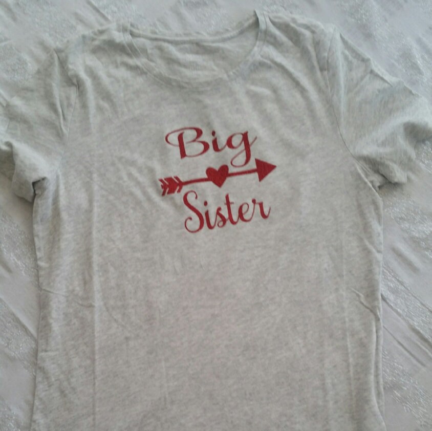 Grosse Schwester-Shirt Grosse Schwester-Shirt von createdbytputnam