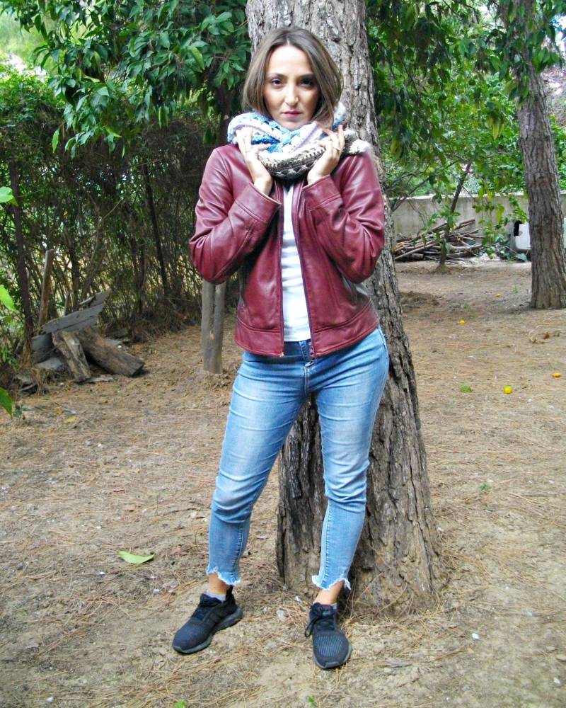 Gehäkelter Schal , Frauen Schal, Winter Schal, Beige Braun Blau Weiß Lila Schal, Boho Schal, Spitzen Schal, Häkel-Spitze Gehäkelter Schal , Frauen Schal, Winter Schal, Beige Braun Blau Weiß Lila Schal, Boho Schal, Spitzen Schal, Häkel-Spitze von creationsbyeve