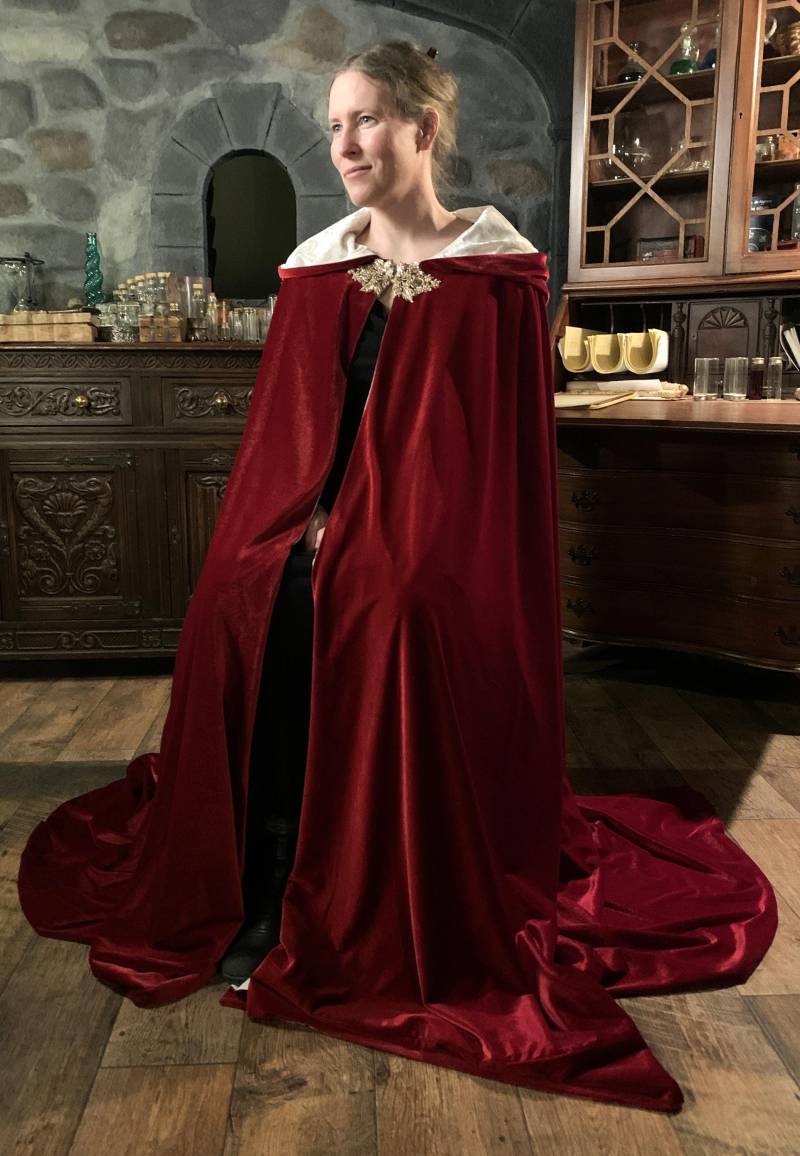 Roter Samt-Umhang Lady Morgana - Wunschlänge von creaturre