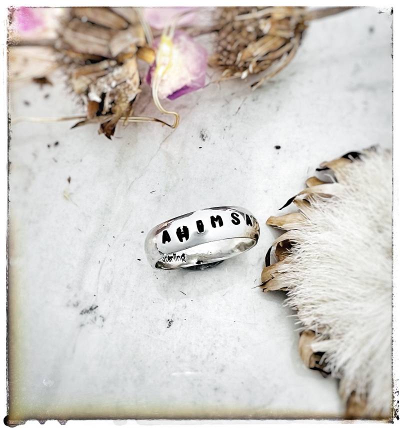 Ahimsa Ring-Band-Ring-Minimalist Ring-Minimalist Jewelry-Do No Harm-Ringe-Silver Ring-Rings-Handmade Ring-Vegan Ring-Unisex-Bands-Band Ring von crobinsondesign