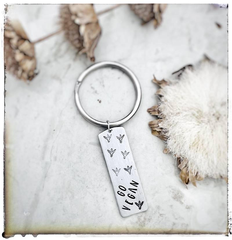 Folgen Sie Dem Huhn Füße Keychain-Vegan Geschenk-Vegan Schmuck-Vegan Jahrestag-Geburtstag-Tier Liebhaber-Vegan-Gift-Schlüsselanhänger-Hühner von crobinsondesign