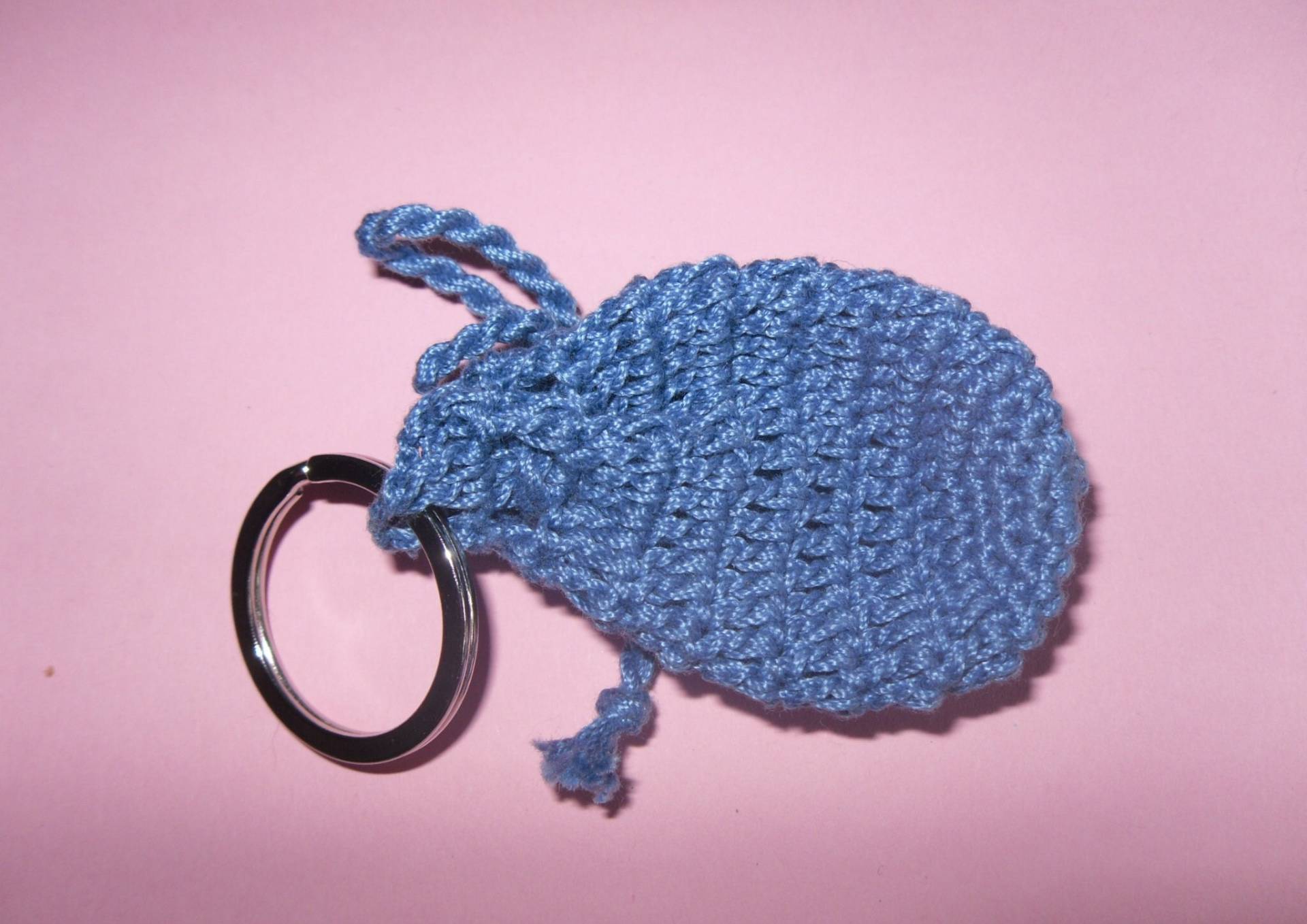 Bezauberndes Schlüsselanhänger-Säckchen Gehäkelt Blau von crochet4angel