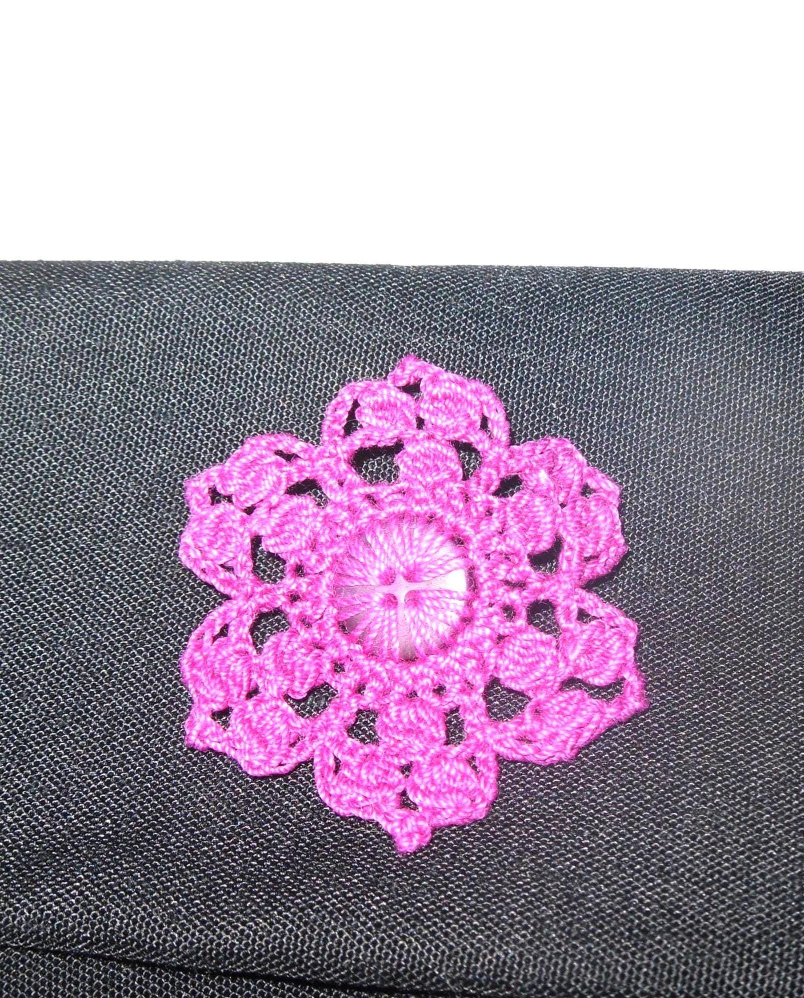 Brosche Violett Gehäkelt Mit Spitzen von crochet4angel