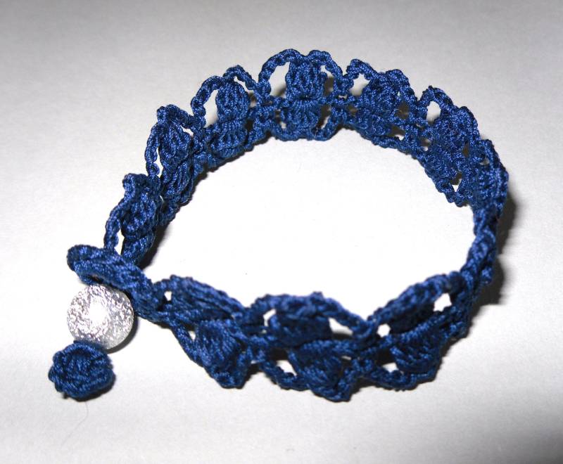 Spitzenarmband Gehäkelt Dunkelblau von crochet4angel