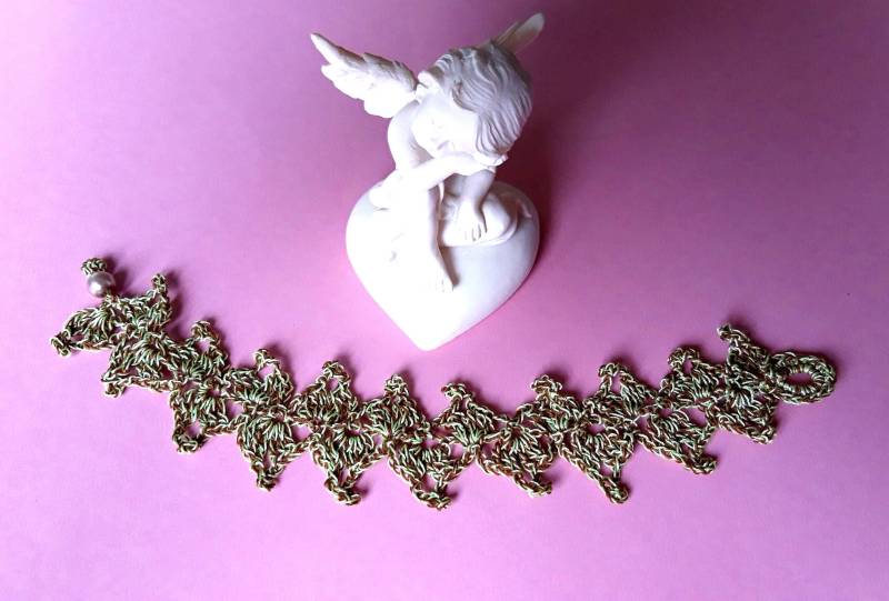 Spitzenarmband Gehäkelt Grünmeliert von crochet4angel