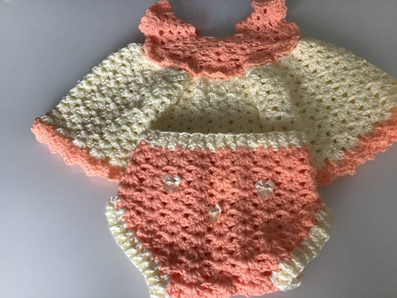 Creamcycle Babykleid Mit Passender Windelabdeckung von crochetcozycreations