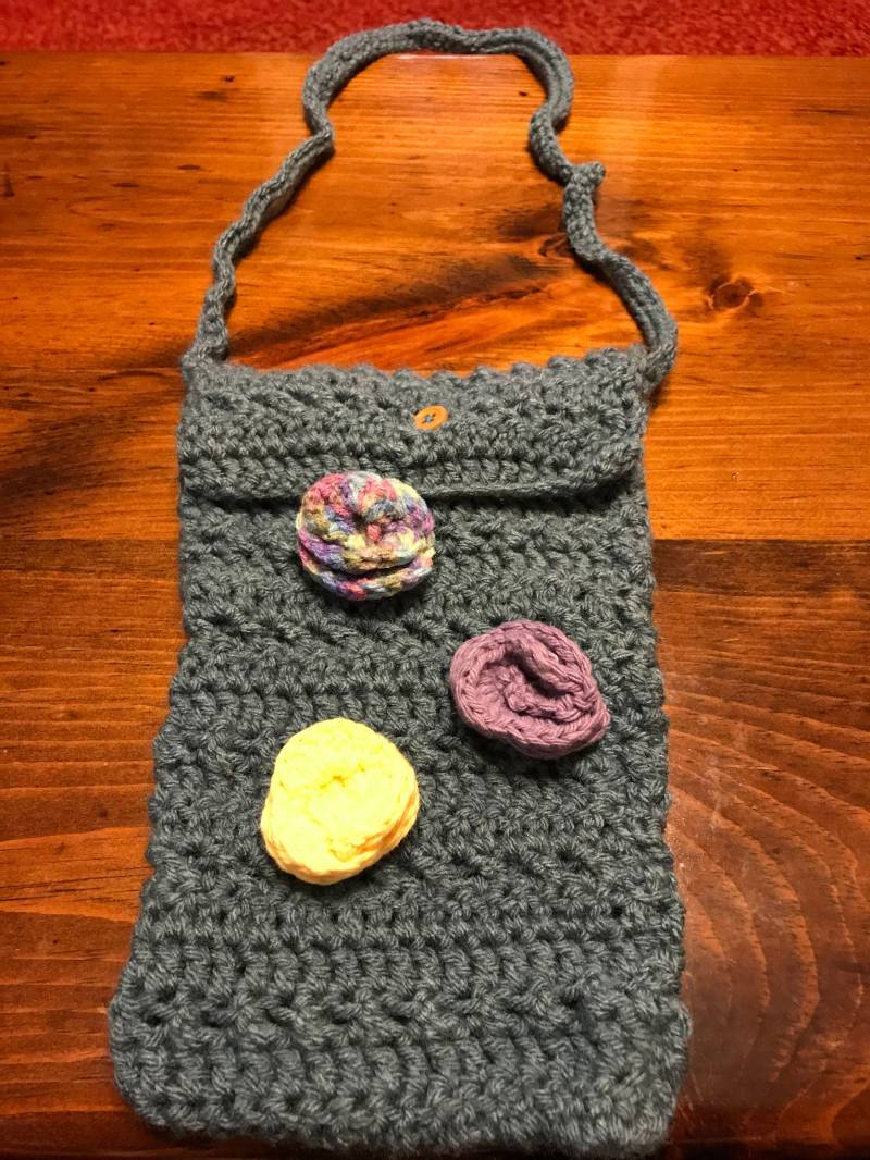 Handgefertigter Crocheted 7 "Tablet Carrying Bag-Blue von crochetgirl413