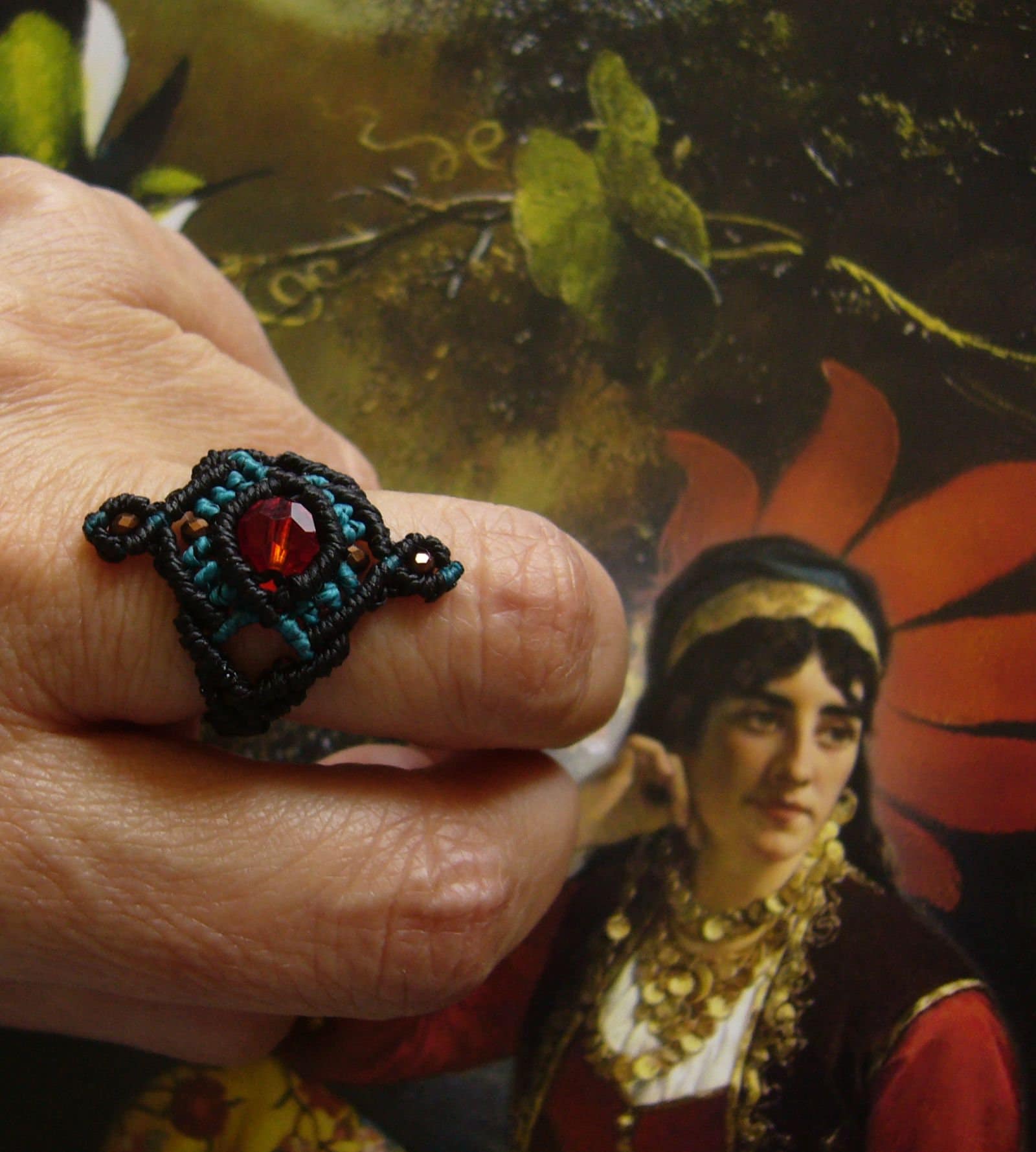 Filigraner Mikromakramee-Ring, Micromacrame Ring, Geschenk Für Frau, Swarovski-Perle, Schwarz, Petrol von crochetjewelsetsy