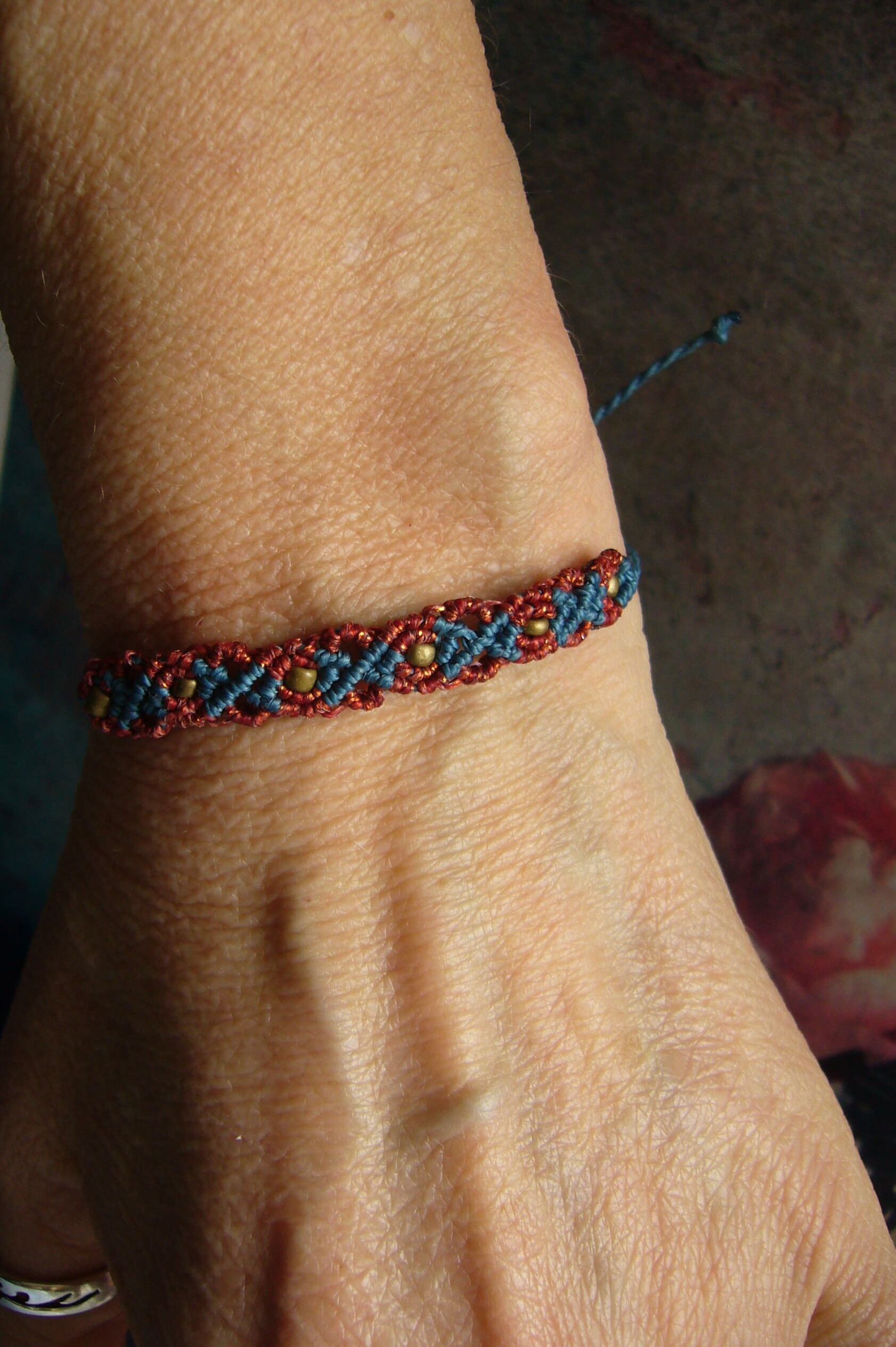 Makramee Armband, Micromacrame Bracelet, Petrol, Teal, Kupfer, Mattgold, Geschenk Für Frau Freundin, Lässig von crochetjewelsetsy