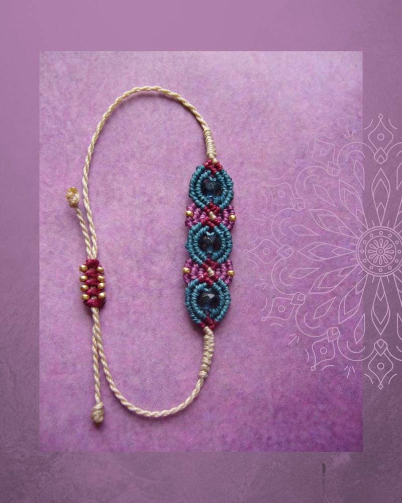 Makramee Armband, Schmuck, Micromacrame Bracelet, Glasschliffperlen, Rocailles von crochetjewelsetsy