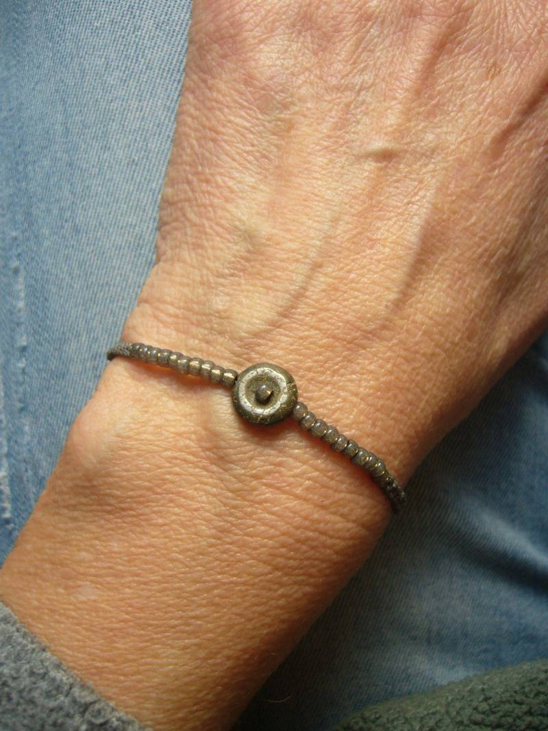 Makramee Armband, Schmuck, Micromacrame Bracelet, Oliv, Pyrit Perle, Miyuki Rocailles von crochetjewelsetsy